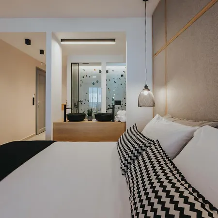 Veranda Apartment *